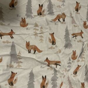 Pottery Barn Kids Fox. 100% organic cotton crib sheet. 27.5 x 52”